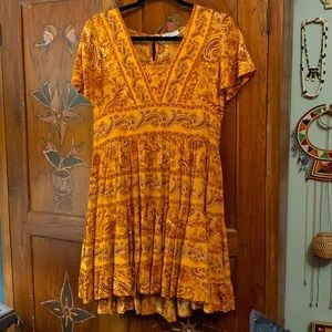 Patrons of peace tiered dress